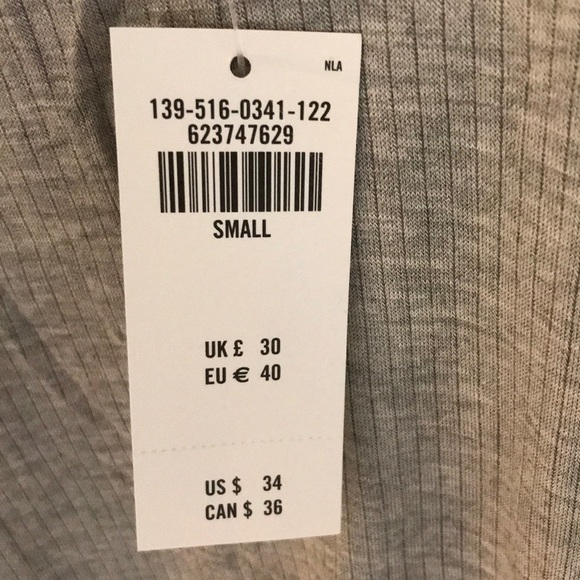 Abercrombie & Fitch Cut Out Shoulder Long Sleeve - Picture 3 of 3